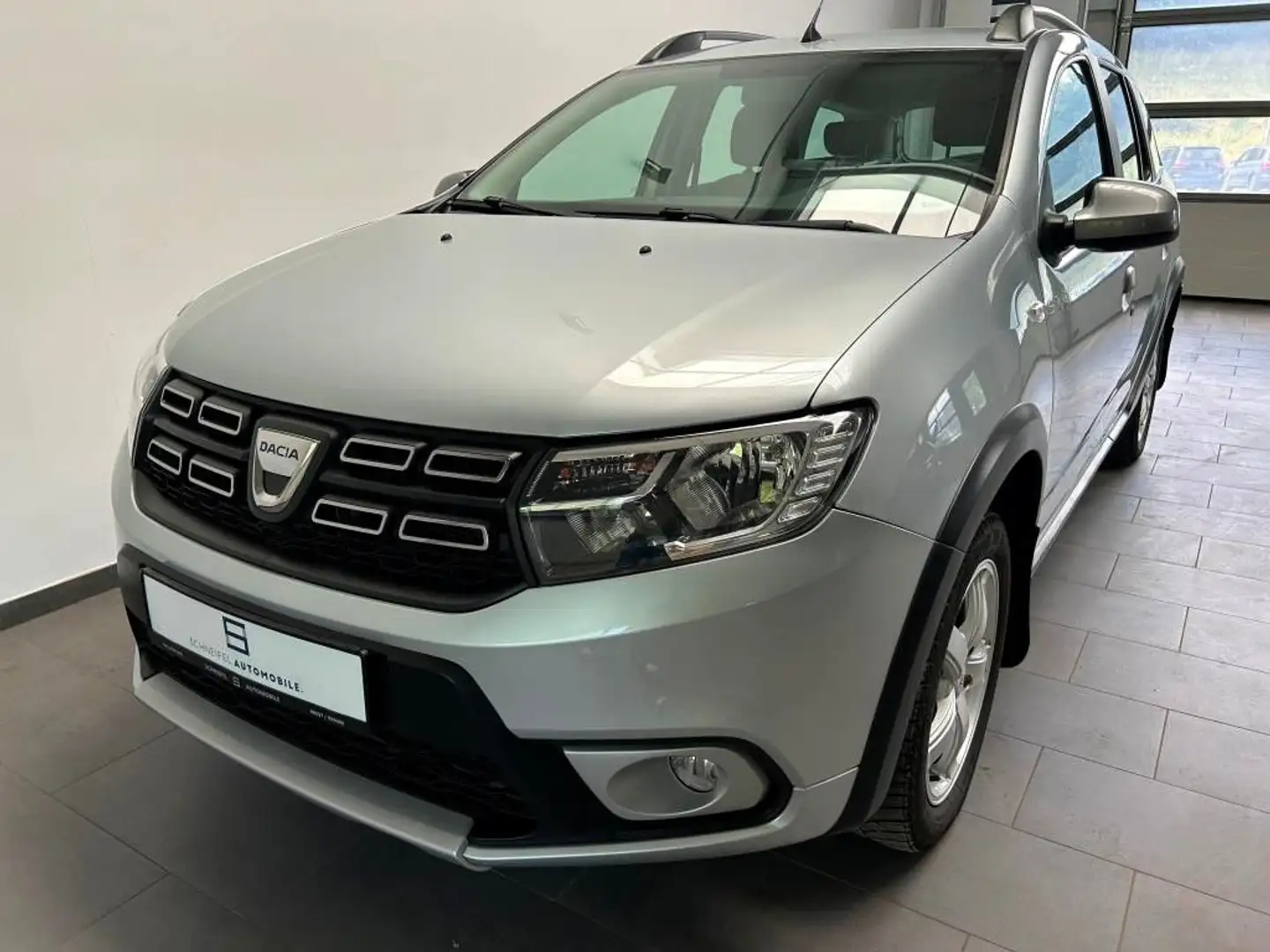Dacia Logan MCV II Kombi Stepway Klimaanlage Alufelgen Grau - 1
