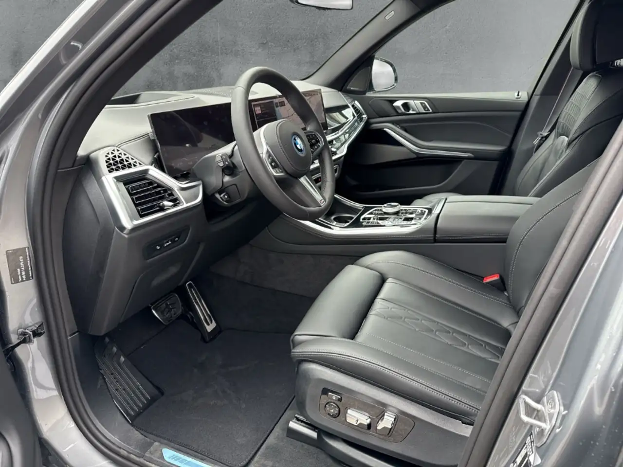 BMW X5 xDrive50e M Sport Pro LMR 22'' HUD Luftfederung AD 8