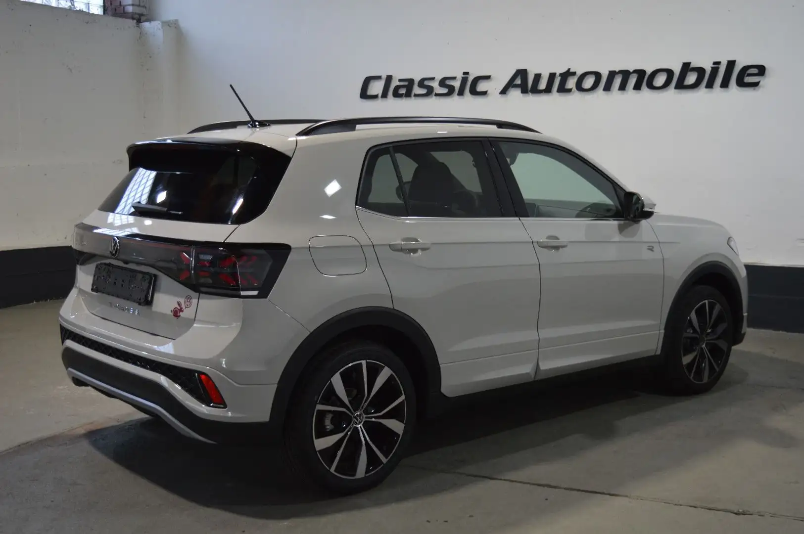 Volkswagen T-Cross 1.0 TSI 85 kW R-Line Grigio - 2