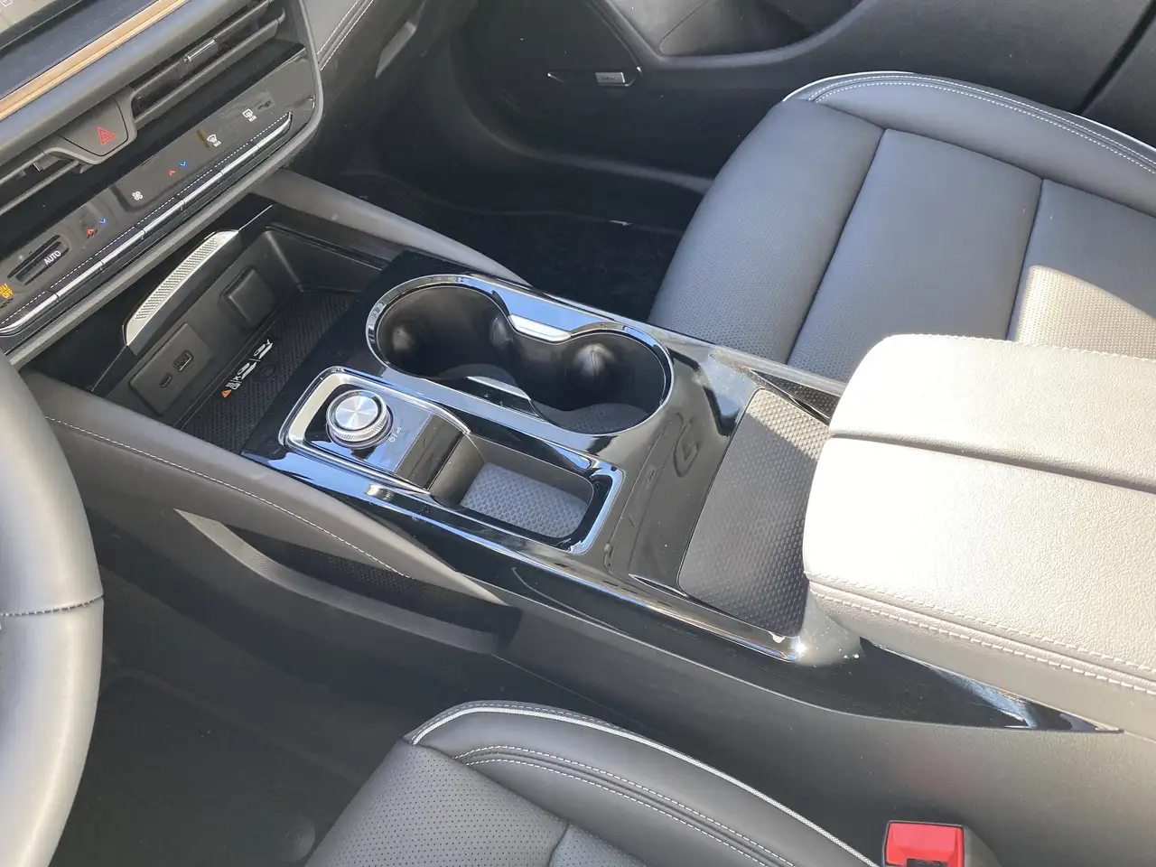 Buick Envision снимка Buick Envision