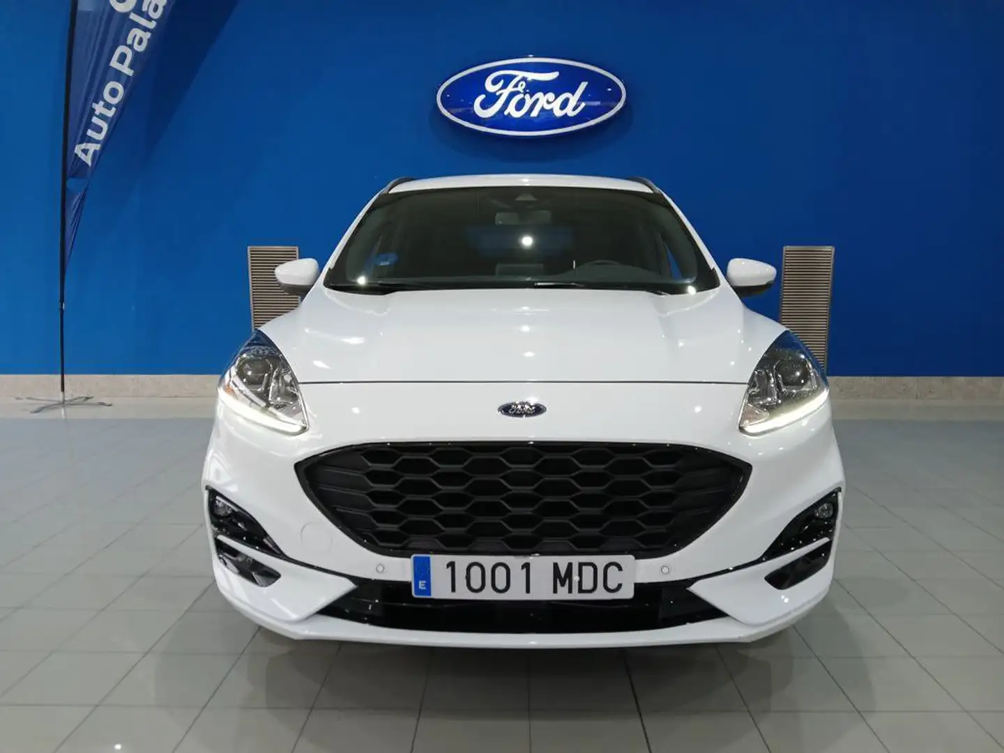 Ford Kuga Plug-in Híbrido K2.5 Duratec PHEV ST-Line 4x2 Blanco - 2