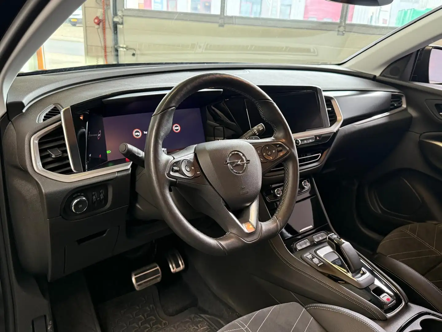 Opel Grandland 1.6 Turbo Plug-In Hybrid GS 1 Jaar Bovag Garantie Noir - 2