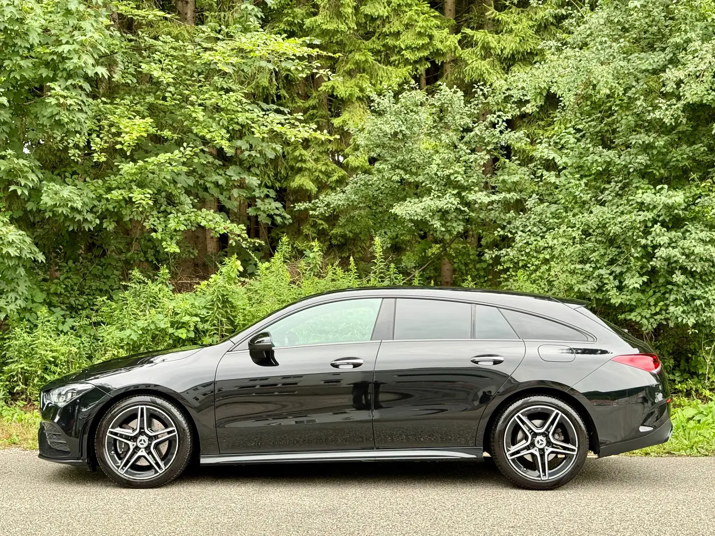 Mercedes-Benz CLA 220 CLA 220d*AMG*1BESITZ*MWST*LEDER*PANO*TOTWIN*ACC* Schwarz - 2