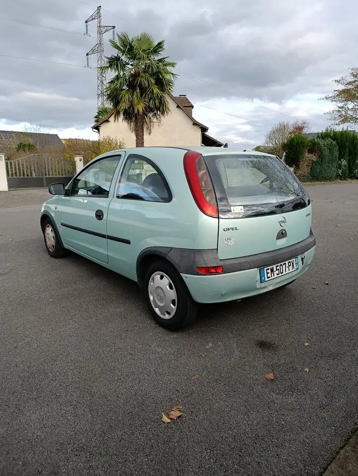 Opel Corsa 1.2i 16V Edition 2000