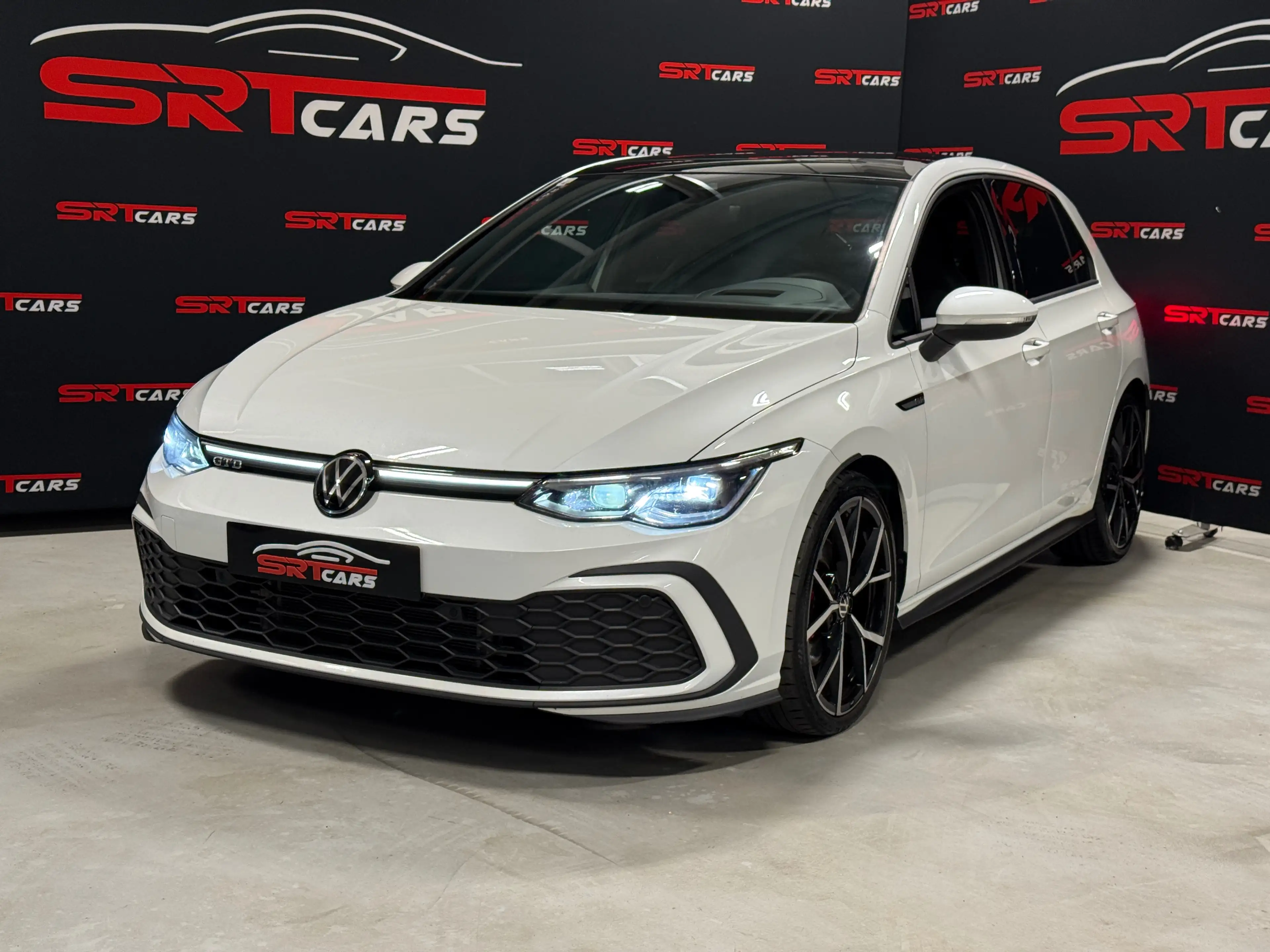 Volkswagen Golf GTD 2.0 TDI Aut.*Pano*LED Matrix*IQ*HeadUp* 1.BESITZ — photo 3