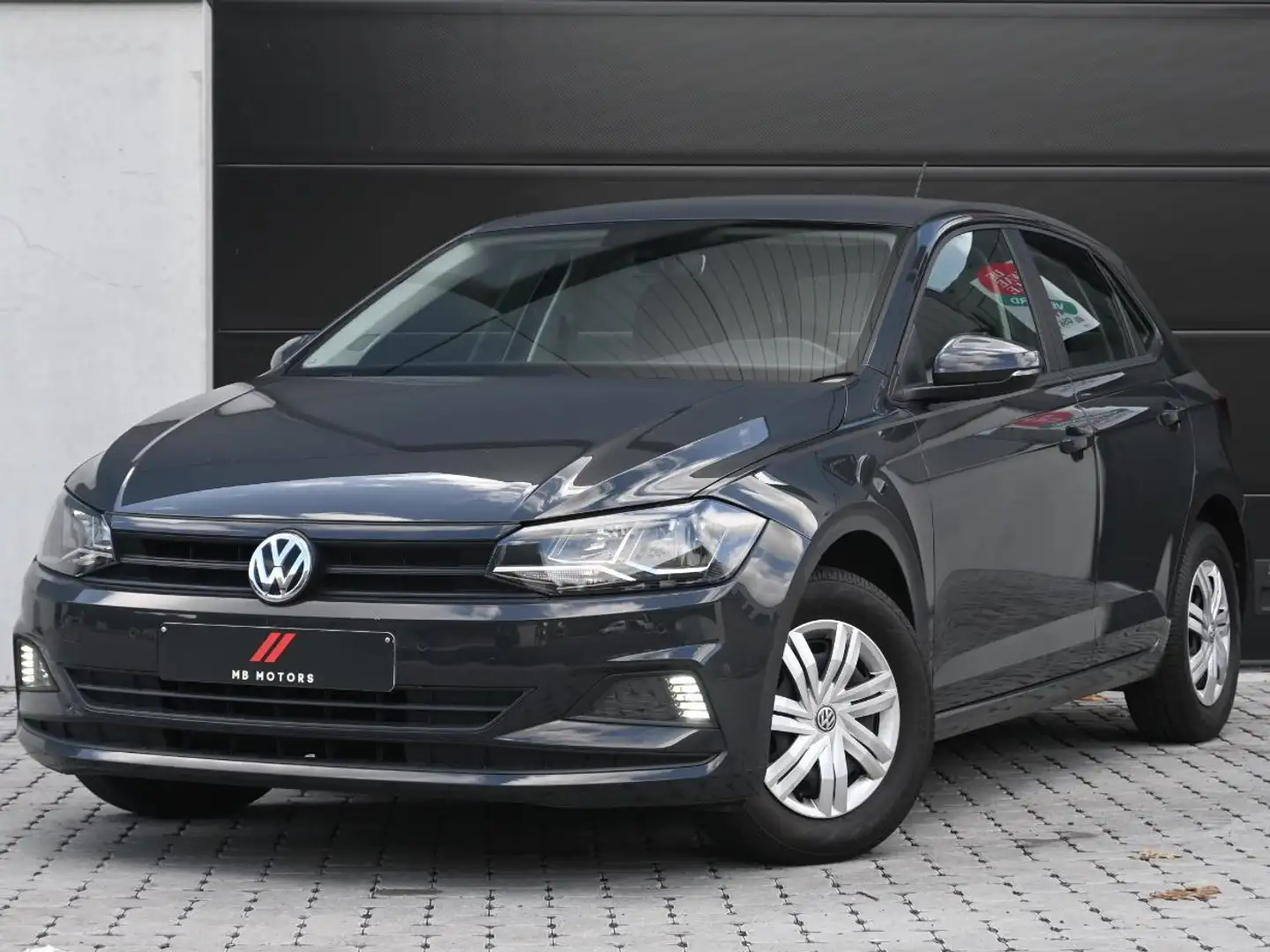 Volkswagen Polo Polo 1.0 Trendline Grijs - 2