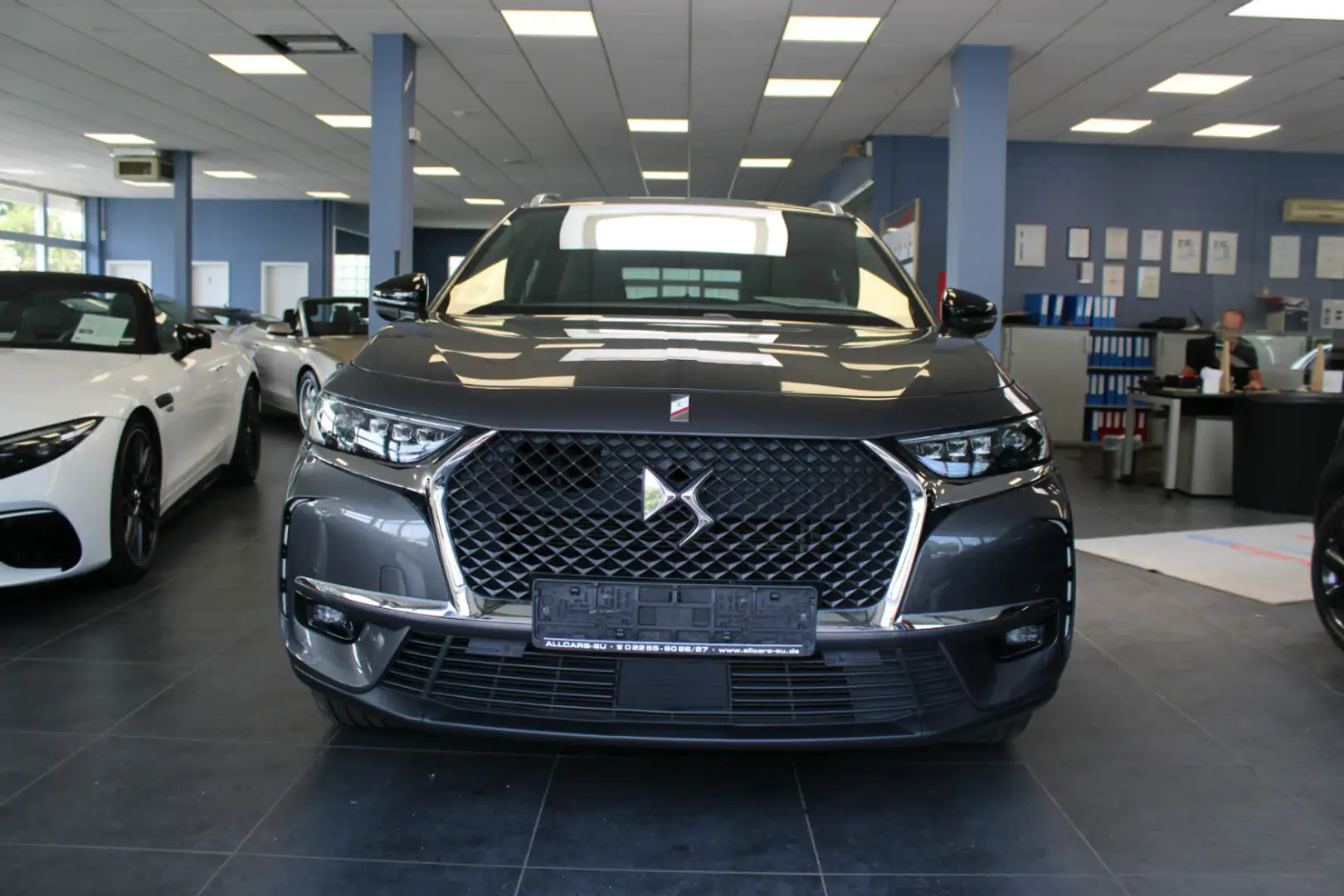 DS Automobiles 4x4 BASTILLE+ Grau - 2