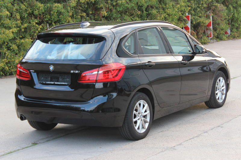 BMW 218 2 Active Tourer 218 i Advantage — photo 6