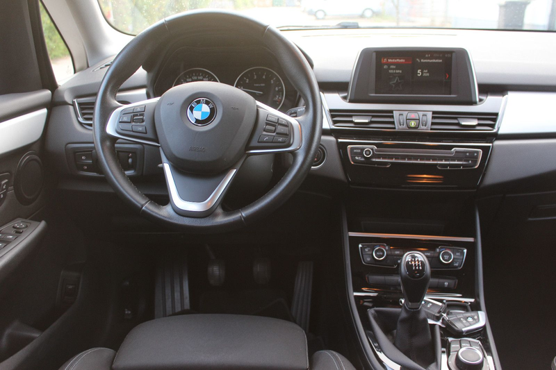 BMW 218 2 Active Tourer 218 i Advantage — photo 9