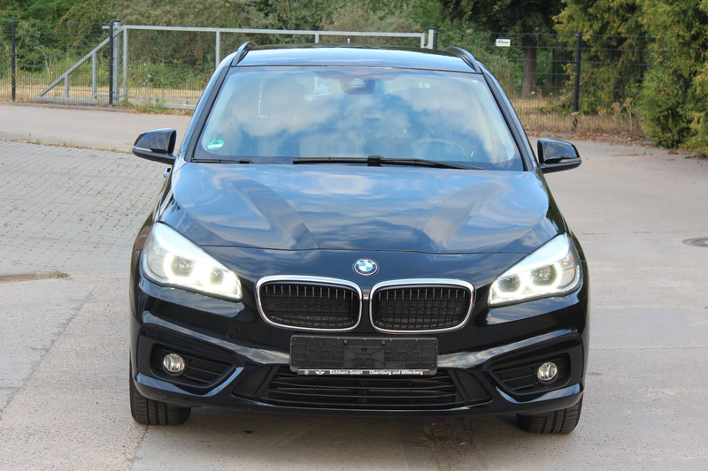 BMW 218 2 Active Tourer 218 i Advantage — photo 2