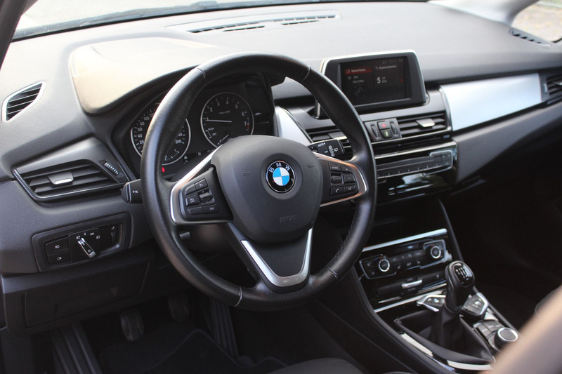 BMW 218 2 Active Tourer 218 i Advantage — photo 11