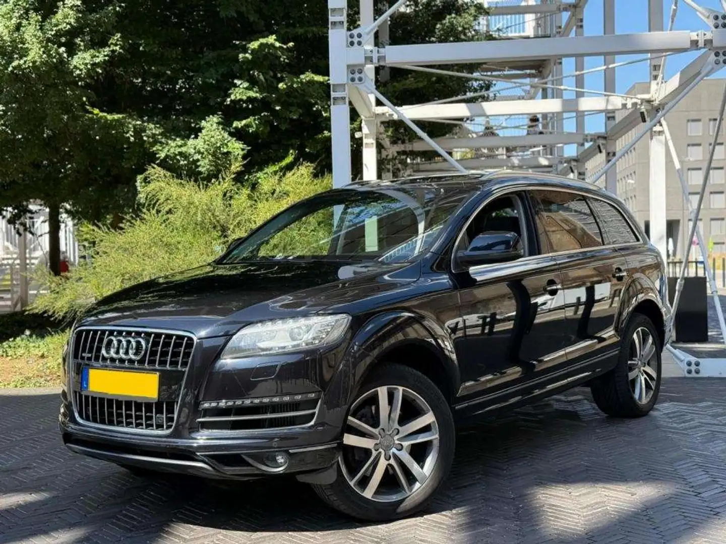 Audi Q7 7 Place Noir - 1