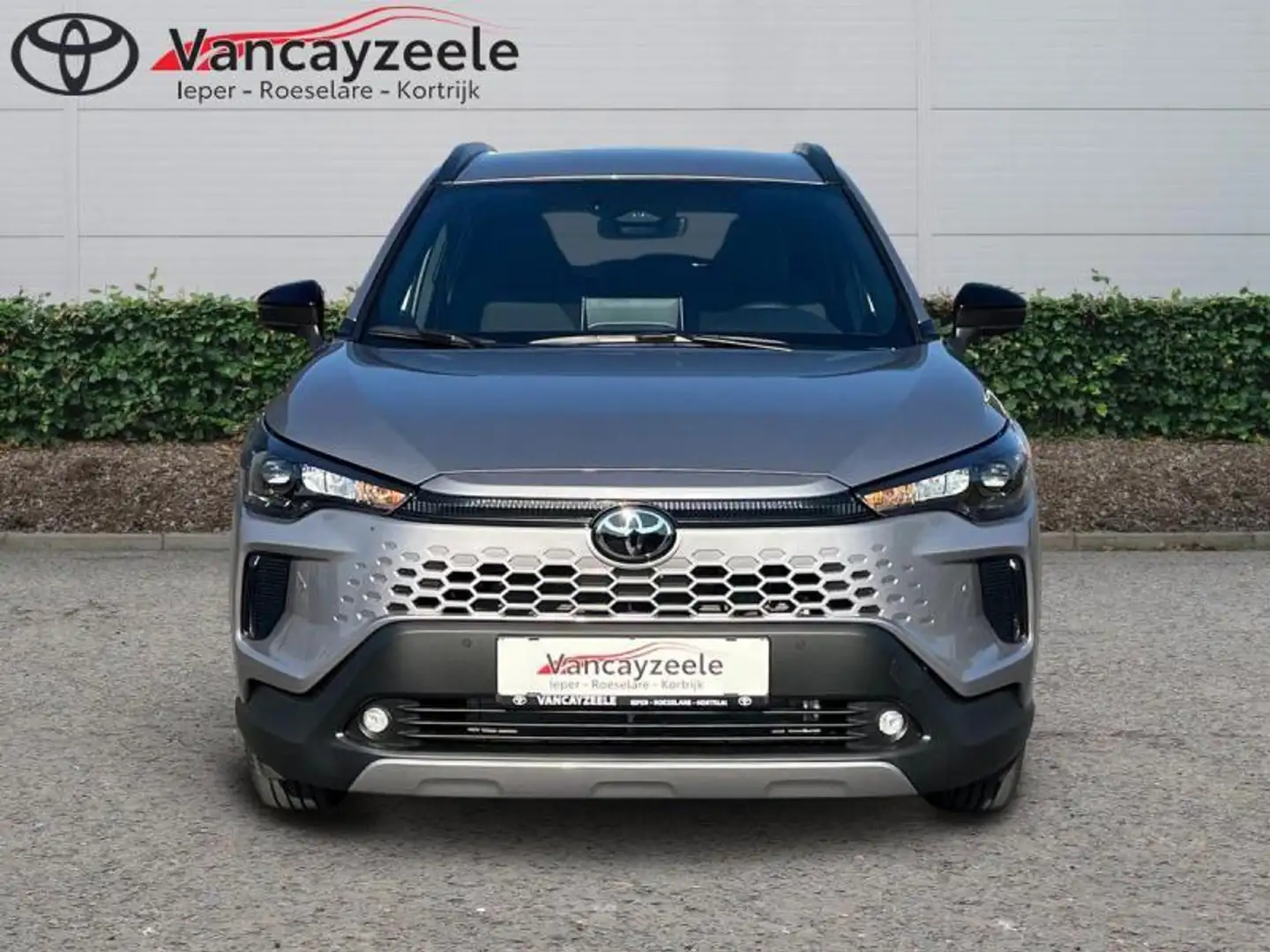 Toyota Corolla Cross Dynamic+Safetypack+cam+nav+sens V&A Zilver - 2