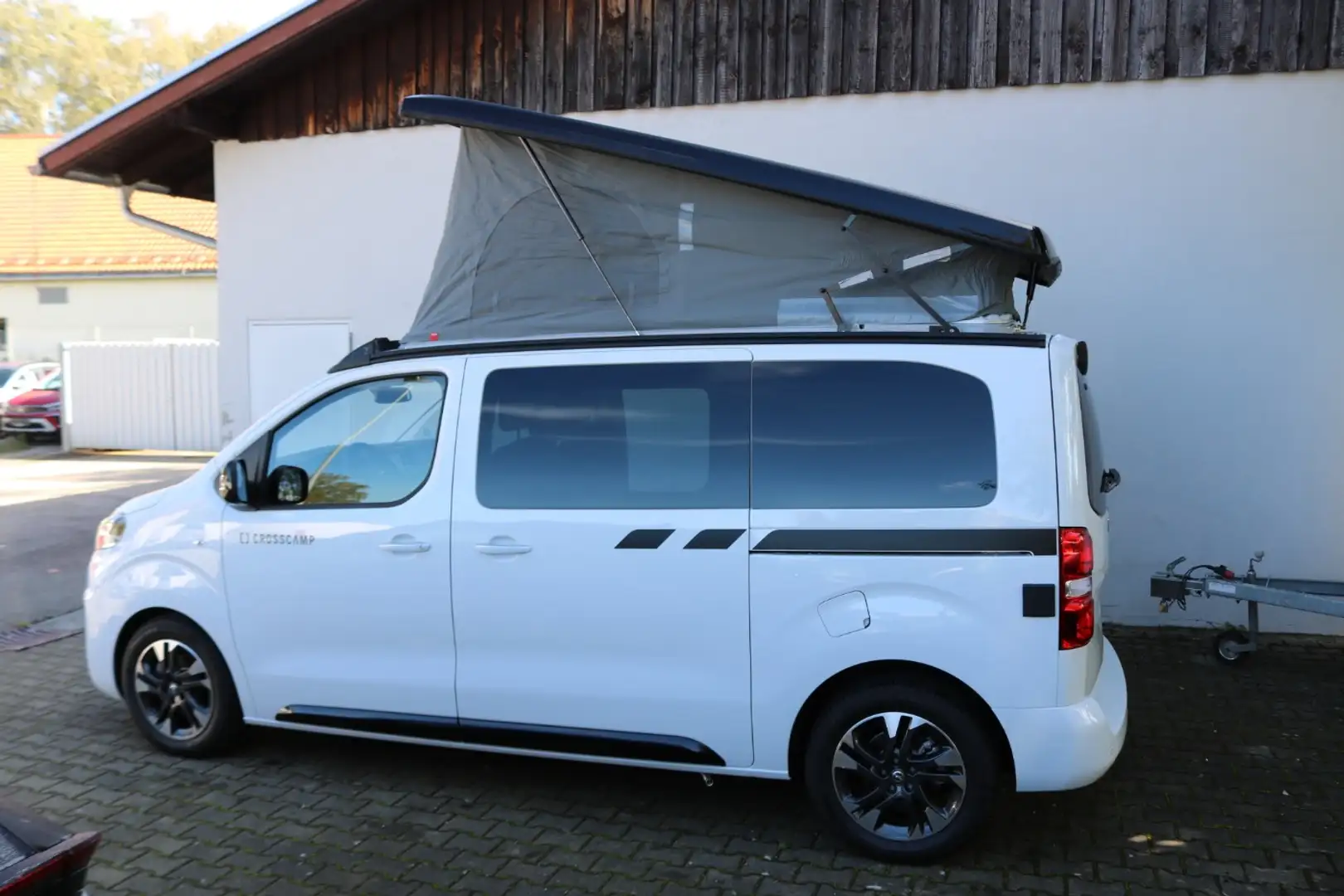 Crosscamp Flex2.0 177 PS AT 4xBett, Standheizung Küche Wit - 2