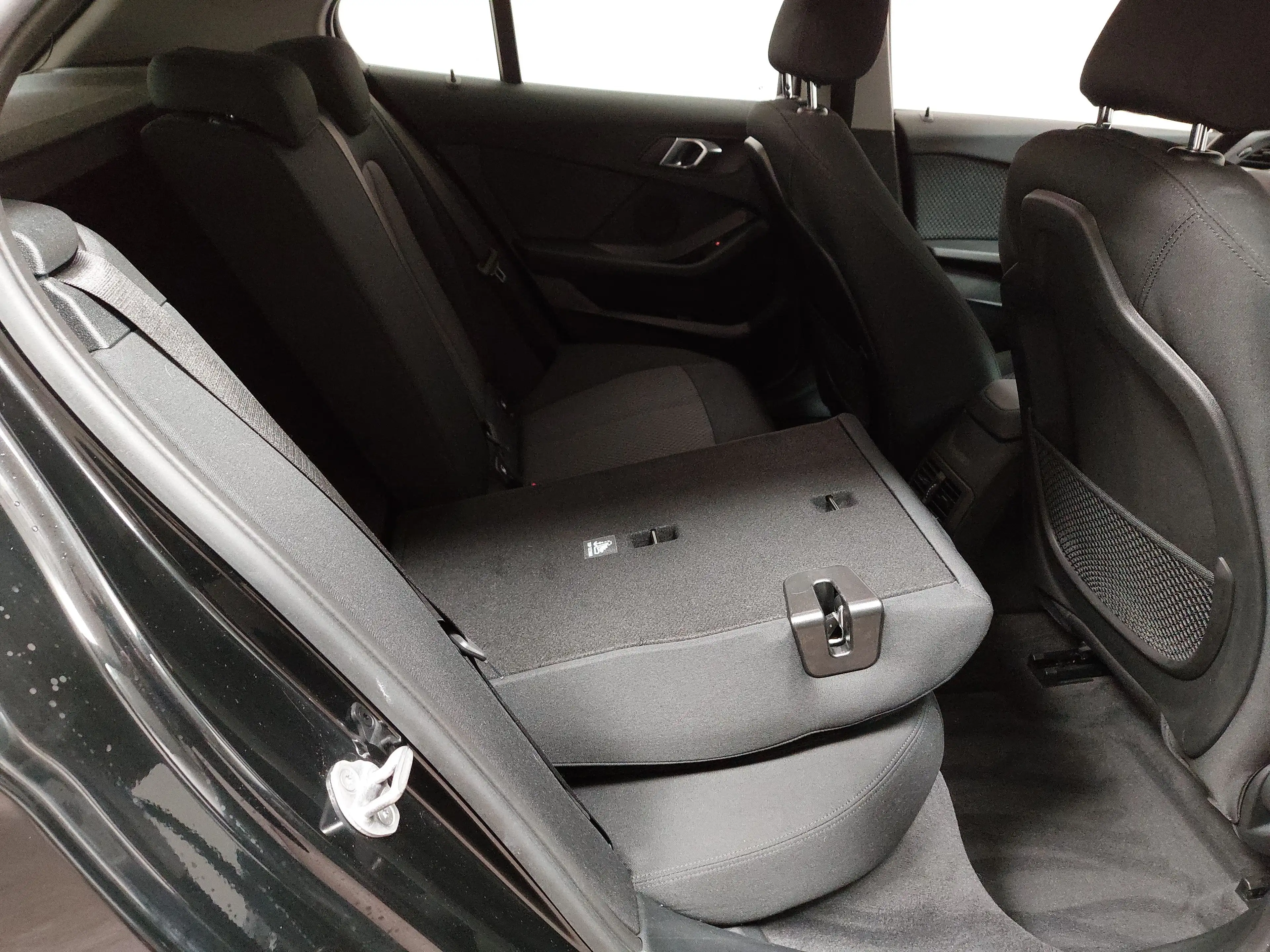BMW 120 dA Advantage Navi LED LC-Pro PDC SHZ — photo 11
