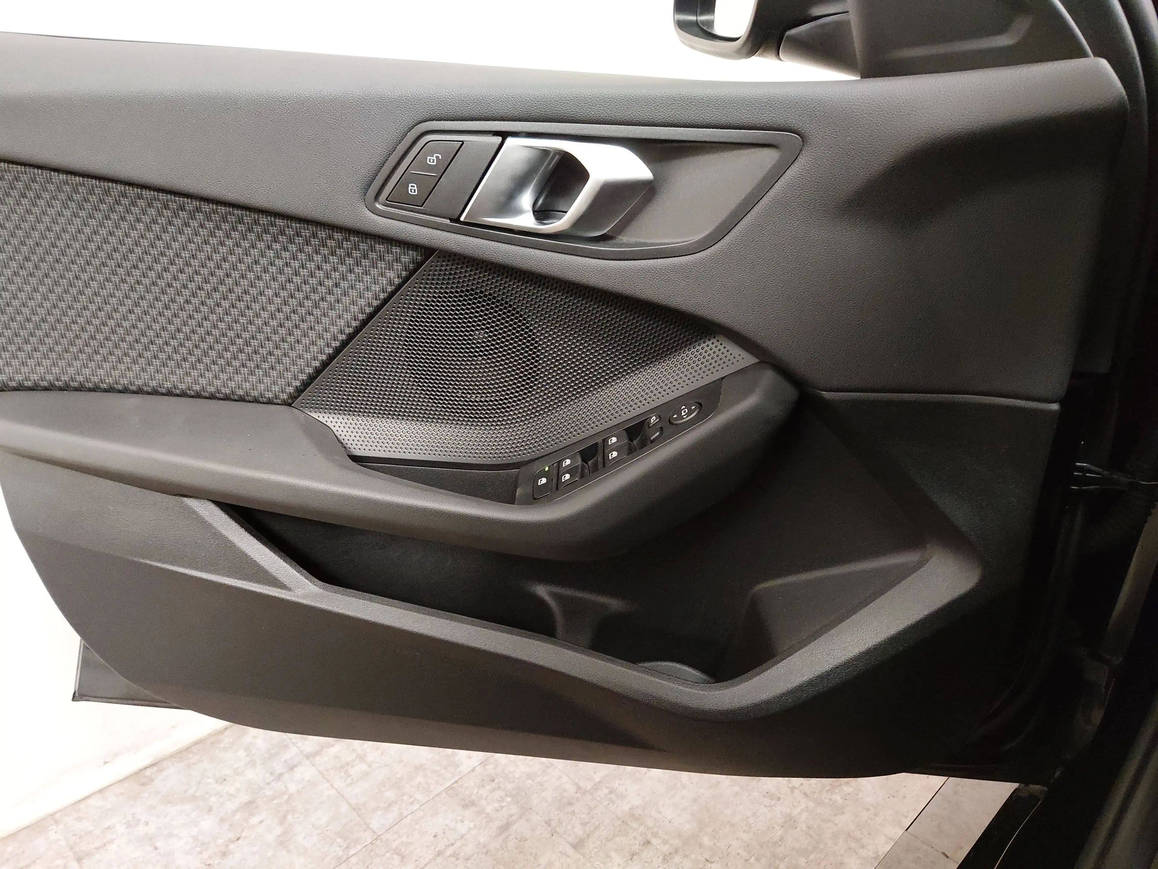 BMW 120 dA Advantage Navi LED LC-Pro PDC SHZ — photo 5