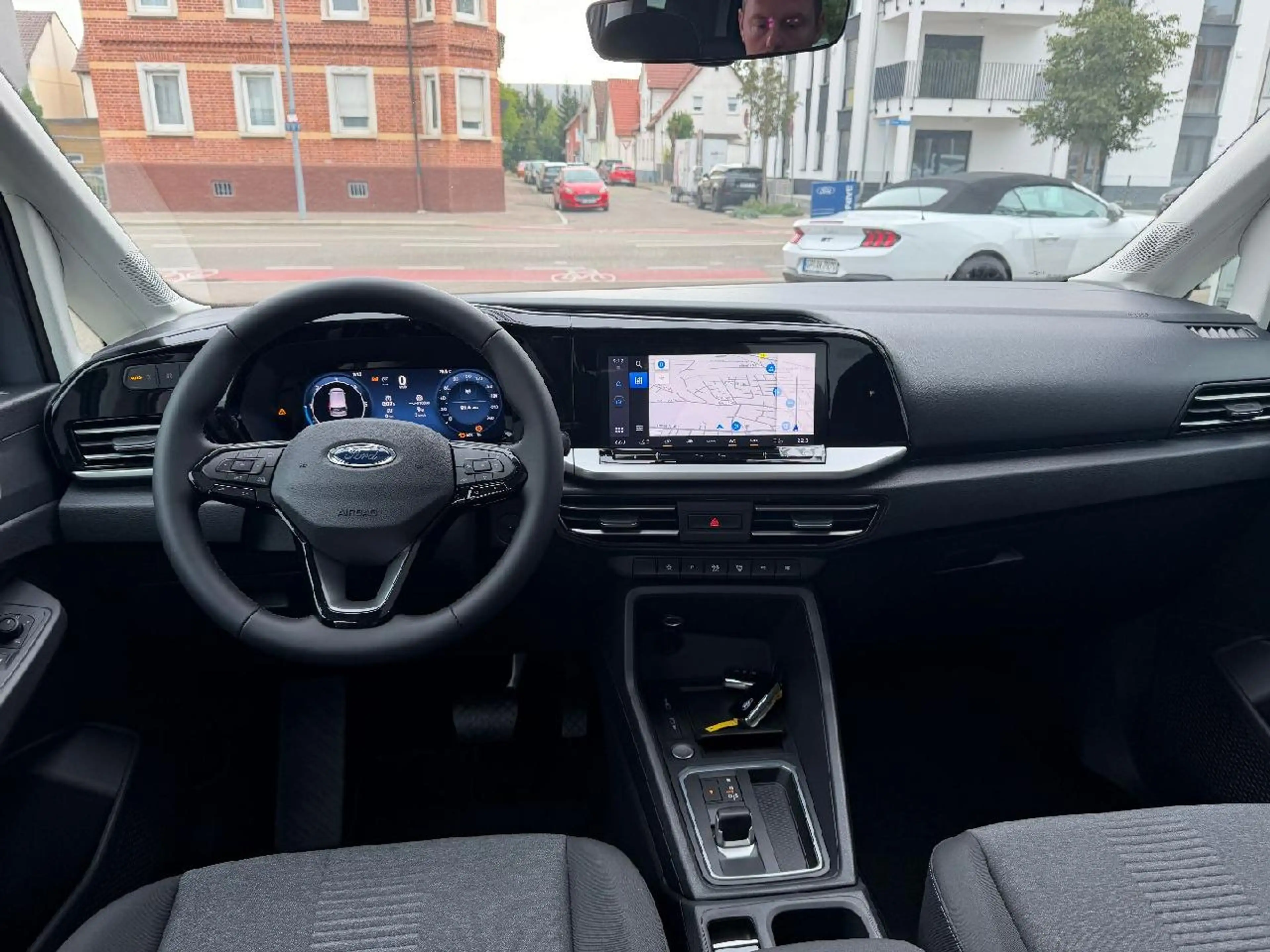 Ford Tourneo Connect Active — photo 9