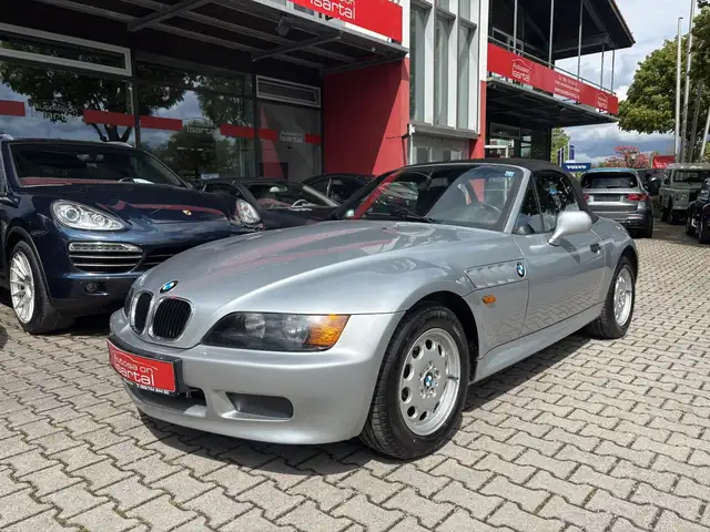 BMW Z3 view 3