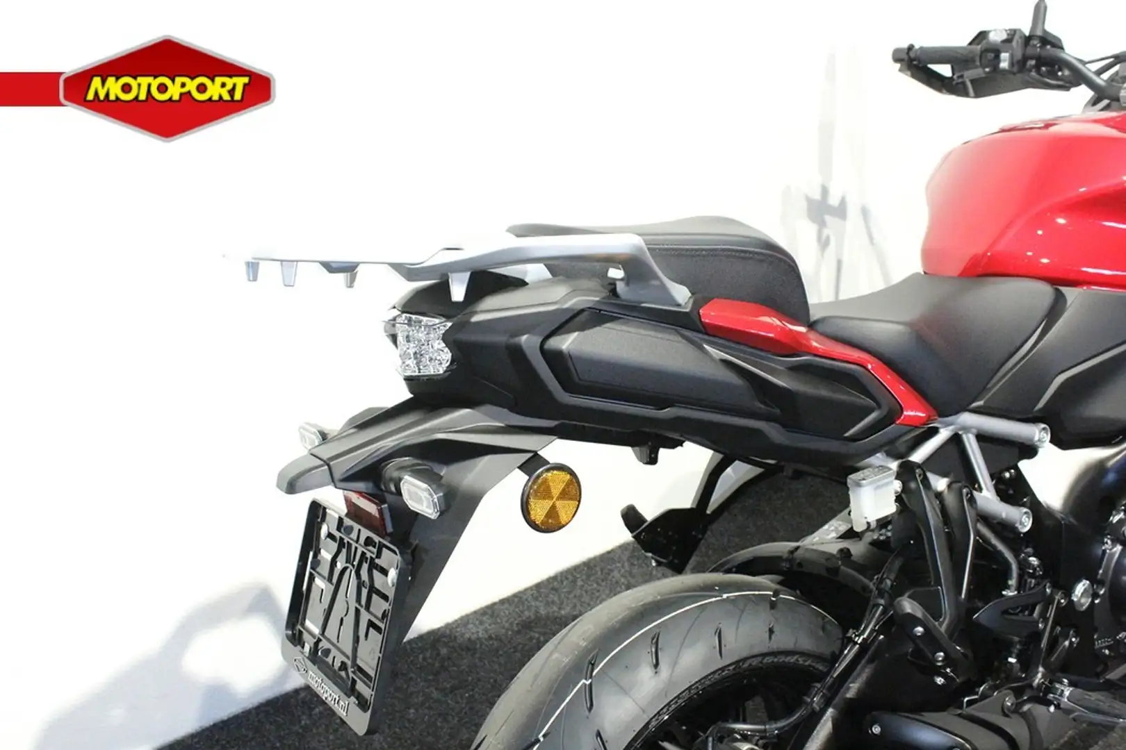 Suzuki GSX-S 1000GX Černá - 2