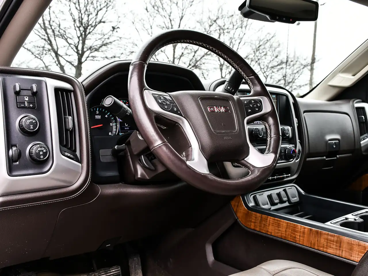 GMC Sierra 1500 снимка GMC Sierra 1500