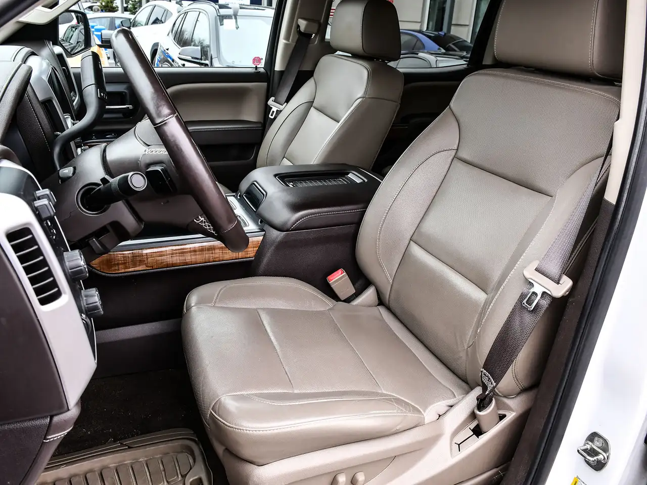 GMC Sierra 1500 снимка GMC Sierra 1500