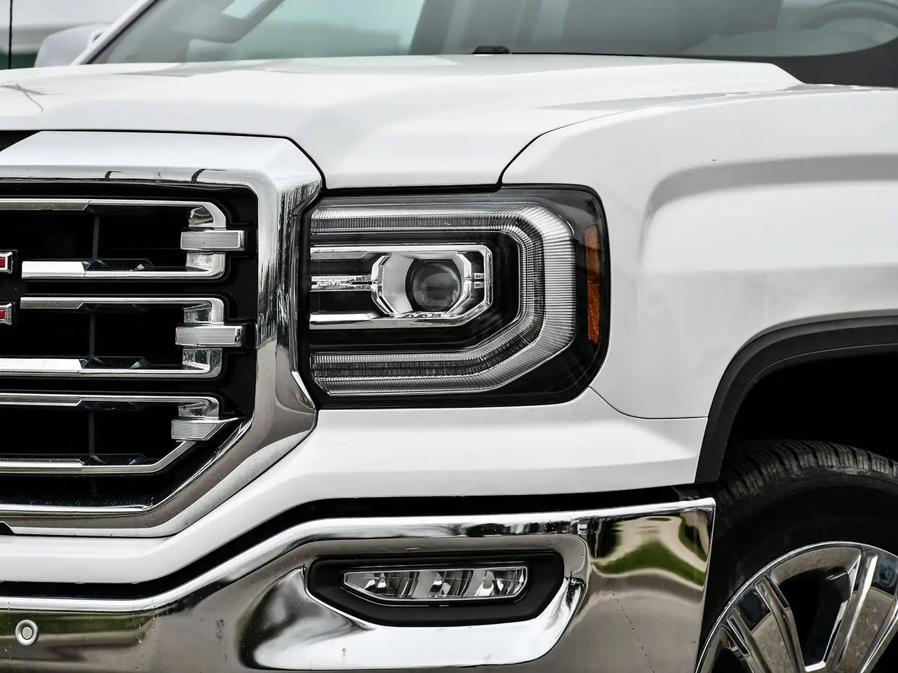 GMC Sierra 1500 снимка GMC Sierra 1500