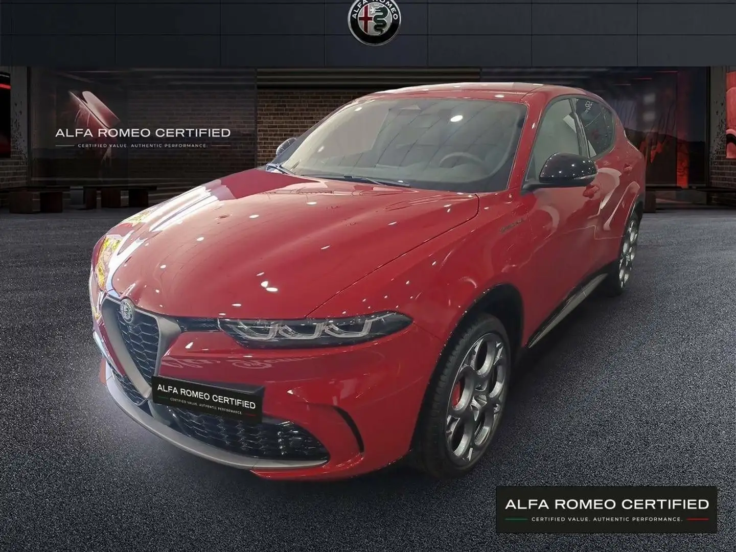 Alfa Romeo Tonale 1.3 Multi-air PHEV  Q4 Speciale Rood - 1