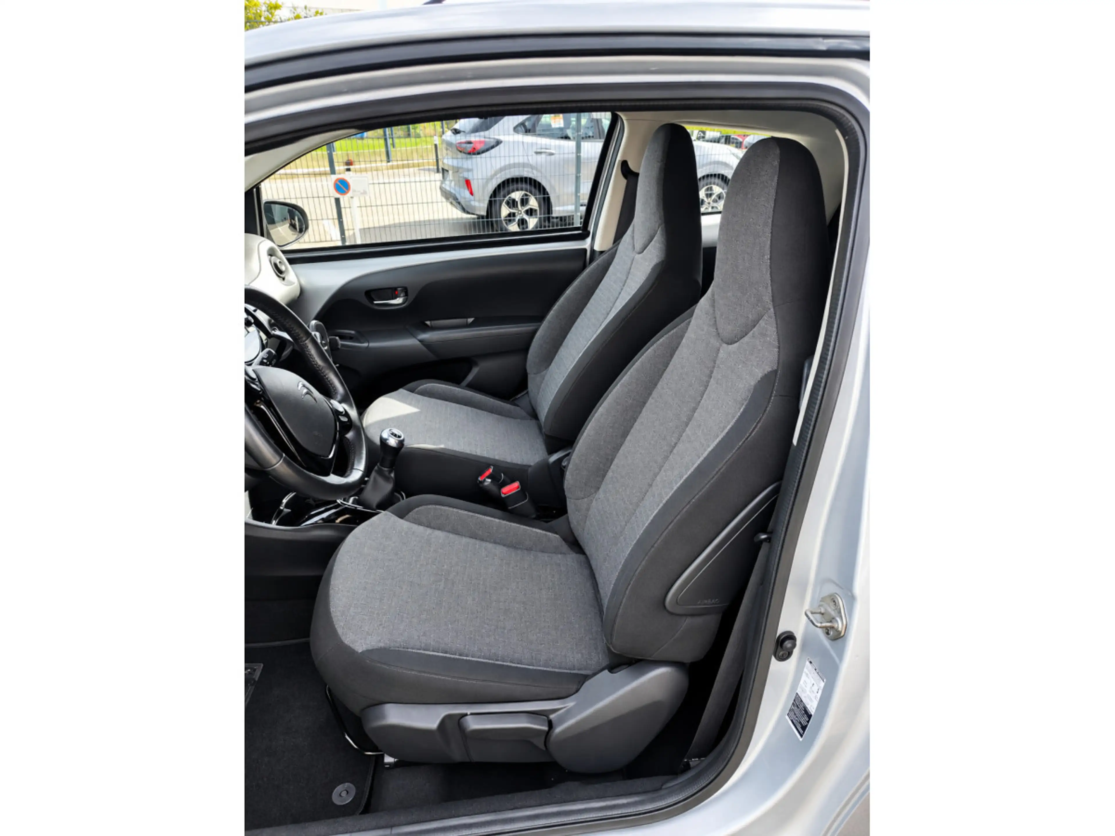 Citroen C1 C1 1.0VTI SHINE — photo 7