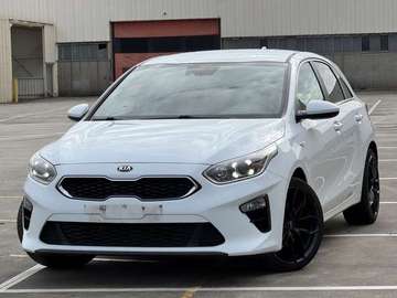 1.6 CRDi / CAMERA / NAVI / SPORT / NEW MODELS / 1P