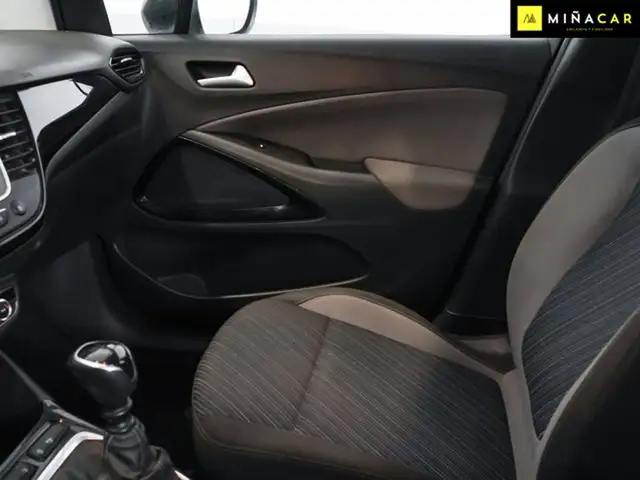 Opel Crossland view 21
