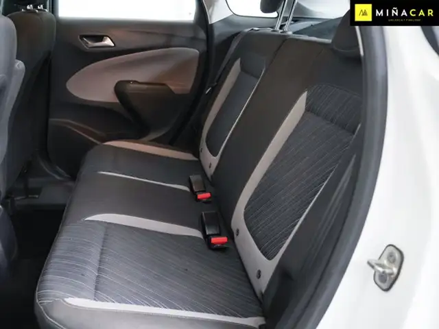 Opel Crossland view 8