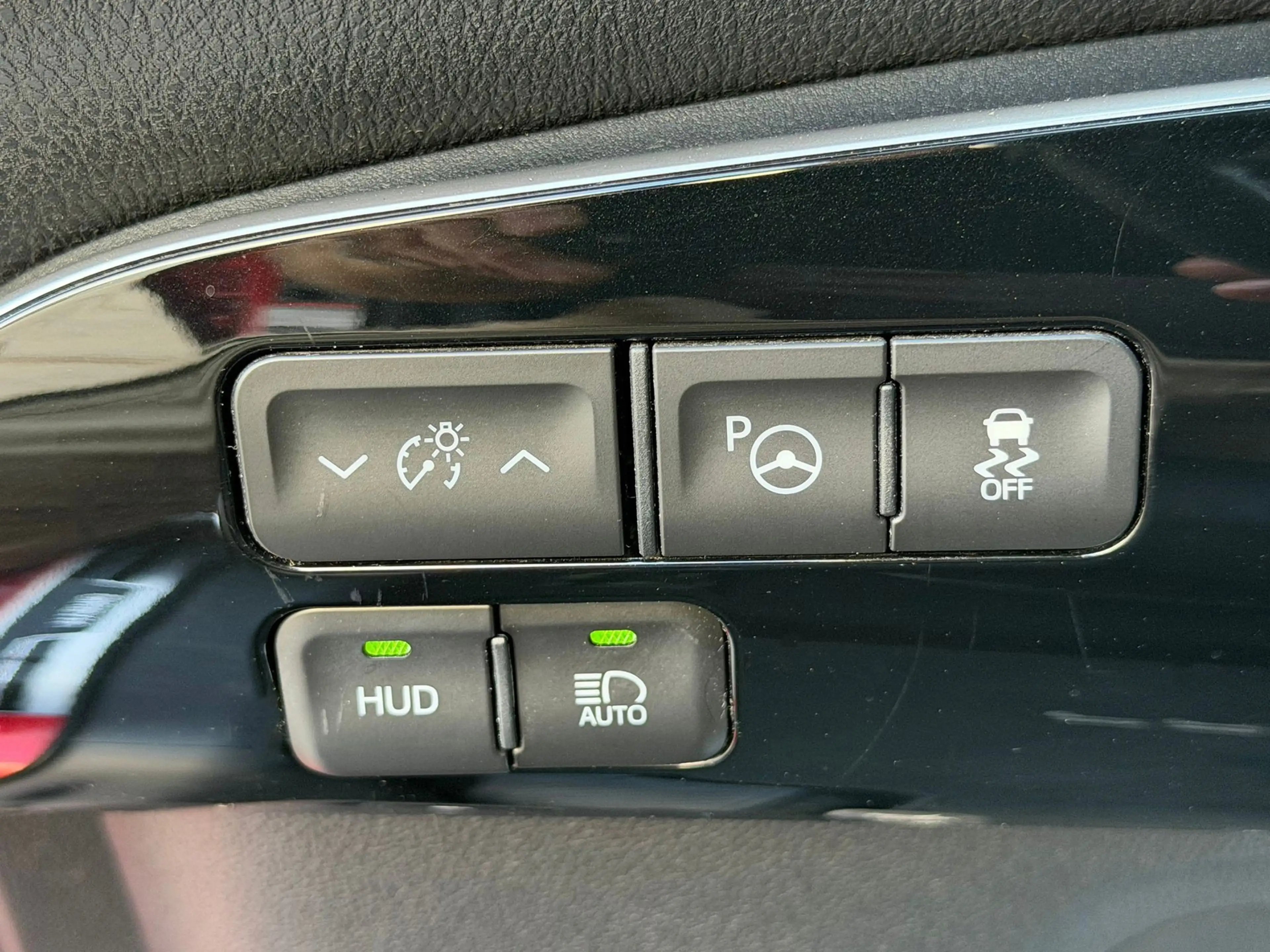 Toyota Prius 1.8 Hybrid Executive Clima - trekhaak - bluetooth — photo 11