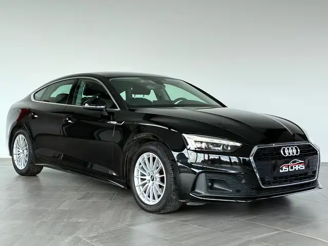Audi A5 view 9