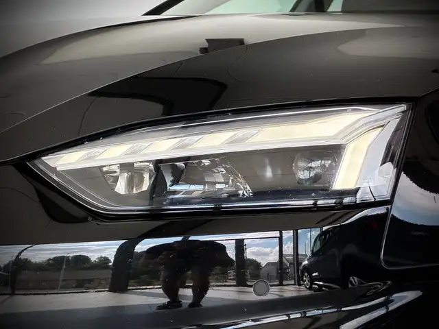 Audi A5 view 4