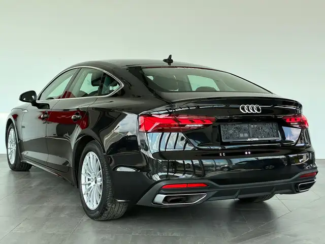 Audi A5 view 12