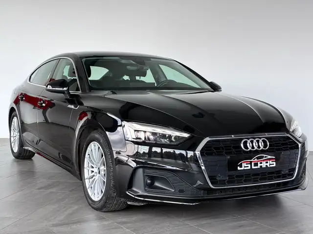 Audi A5 view 8