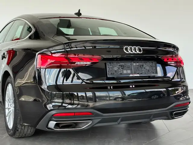 Audi A5 view 13