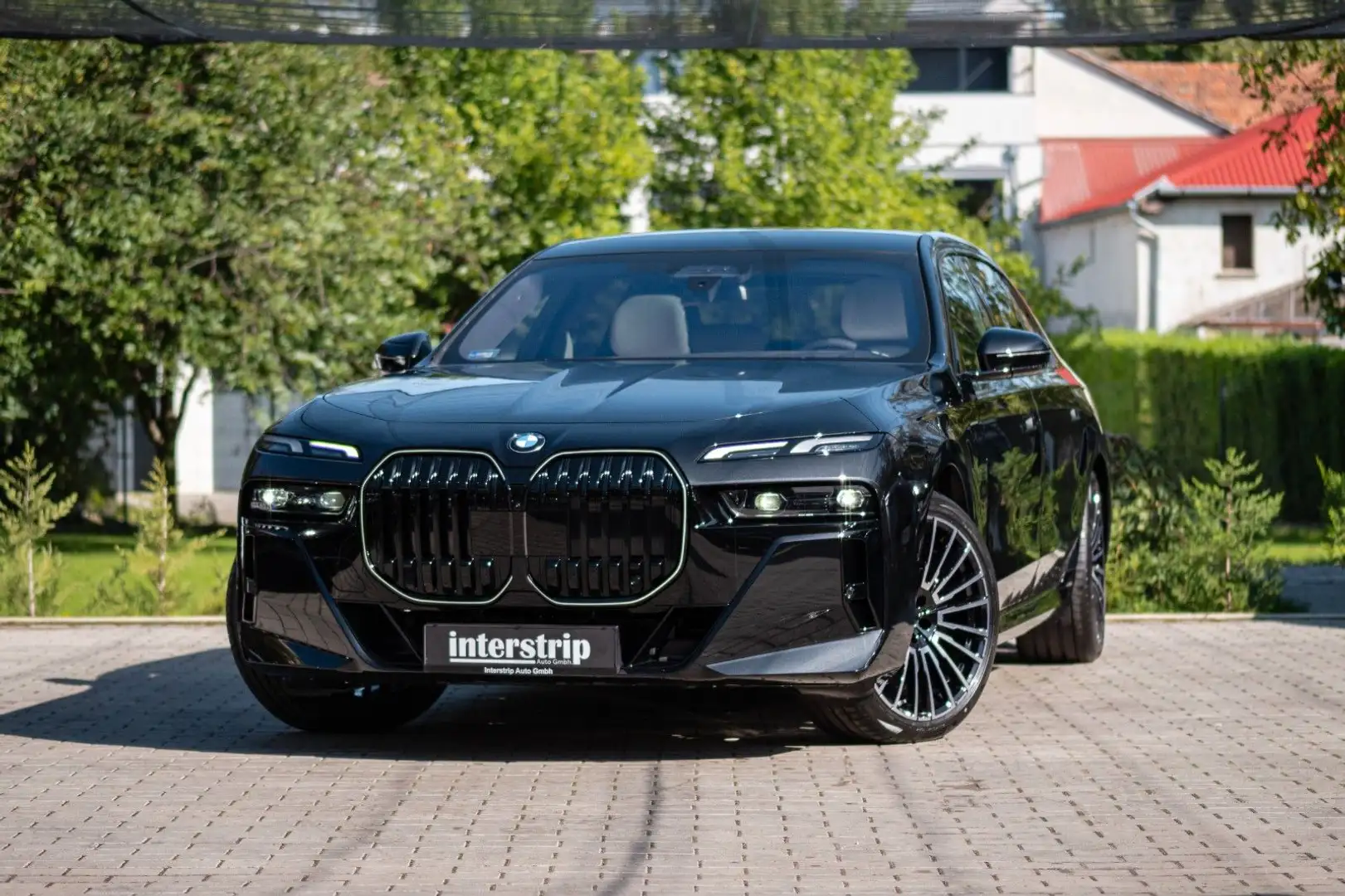 BMW 740 d M SPORT.SKY.MASSAGE.B&W.CONNOISSEUR.5/100 Schwarz - 1