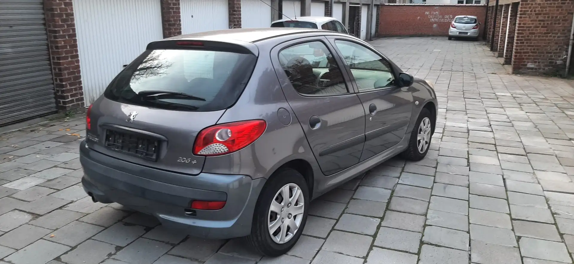 Peugeot 206 206+ 1.1i prête à immatriculer+carnet d’entret - 2