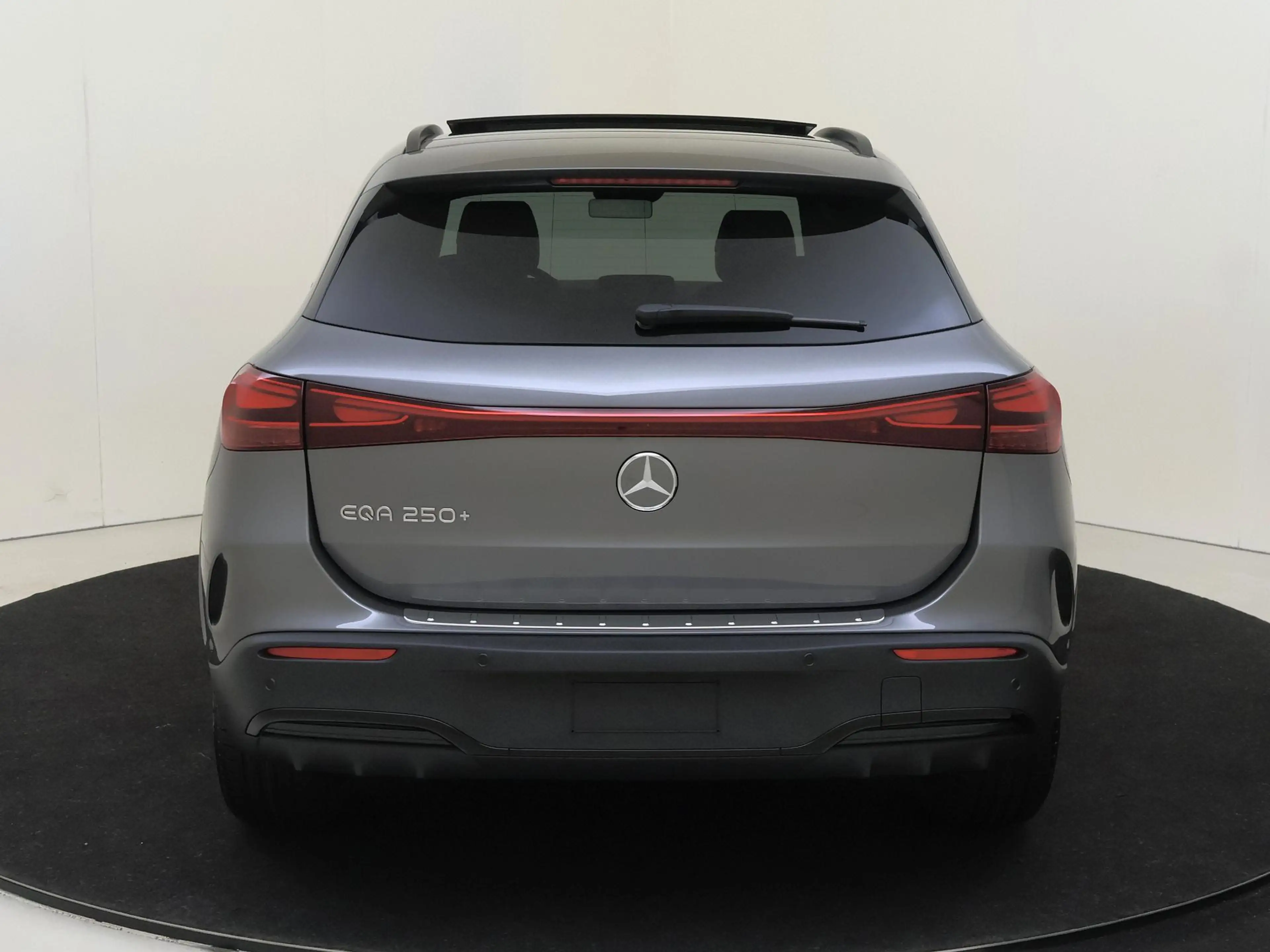 Mercedes-Benz EQA 250 250+ Business Solution AMG Limited 71 kWh Nightpak — photo 6