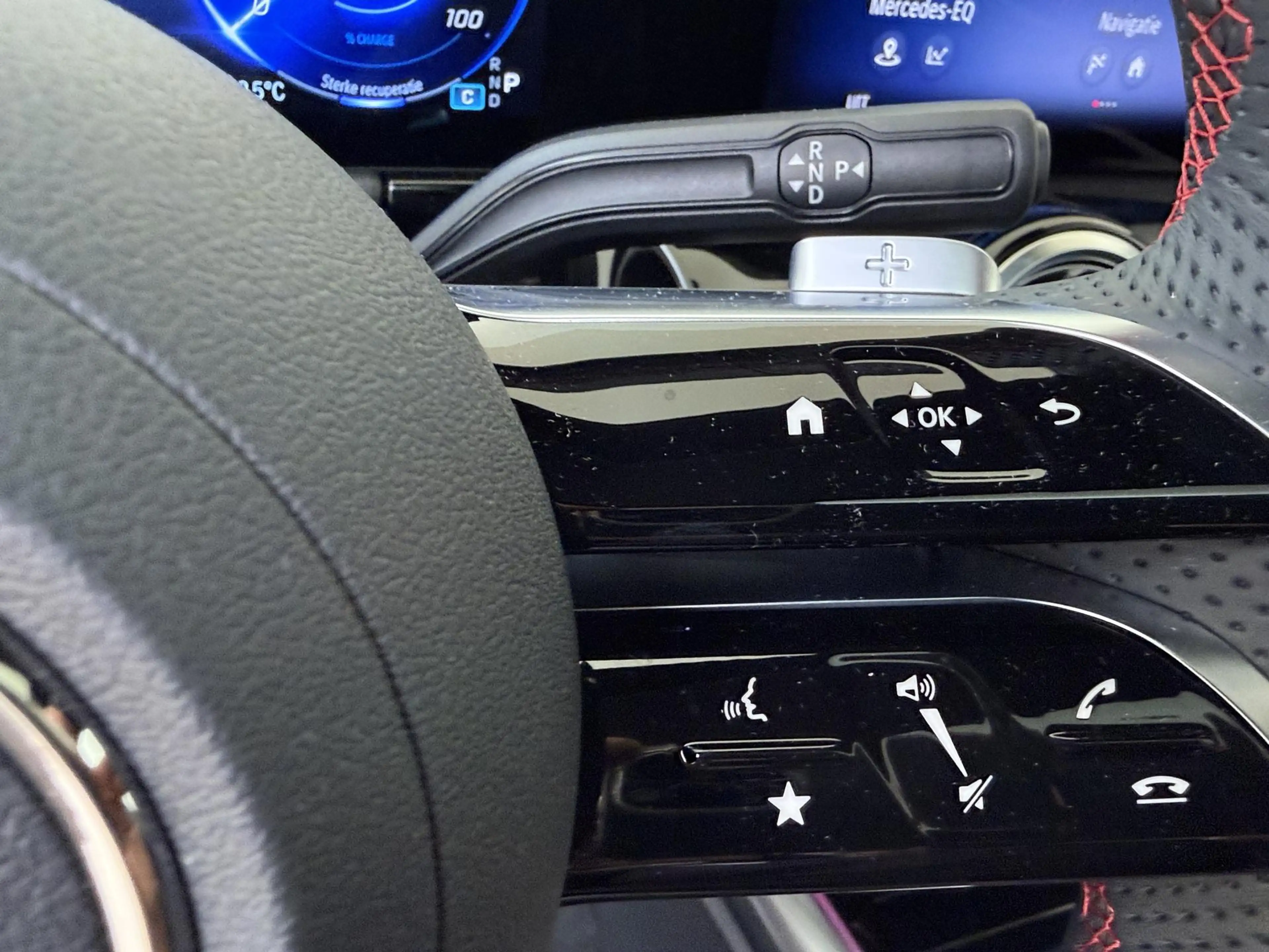 Mercedes-Benz EQA 250 250+ Business Solution AMG Limited 71 kWh Nightpak — photo 13