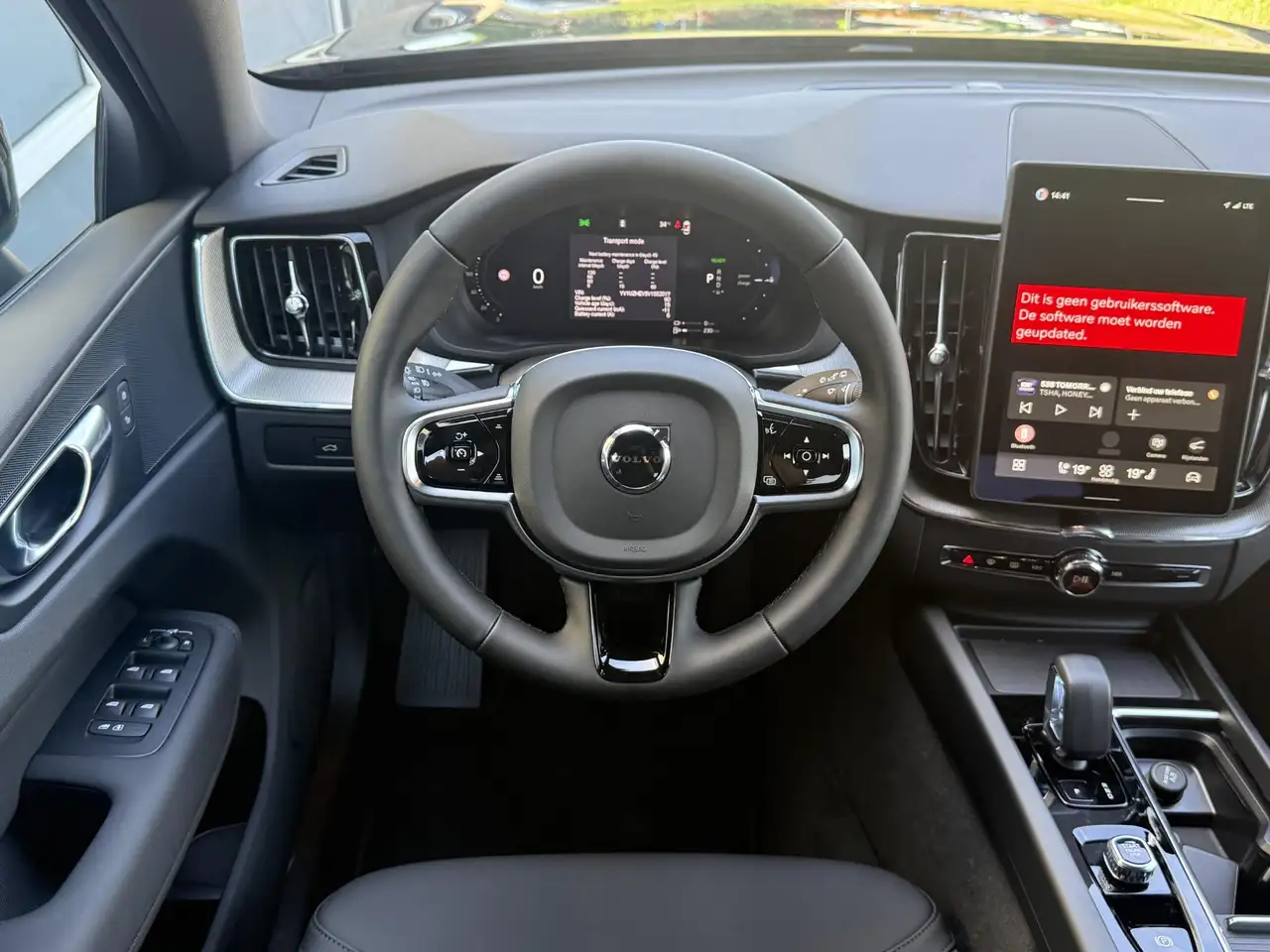 Volvo XC60 2026 — фото 10