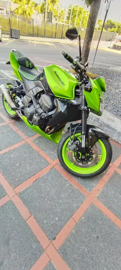 Kawasaki Z 750 Verde - 1