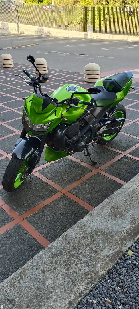 Kawasaki Z 750 Verde - 2