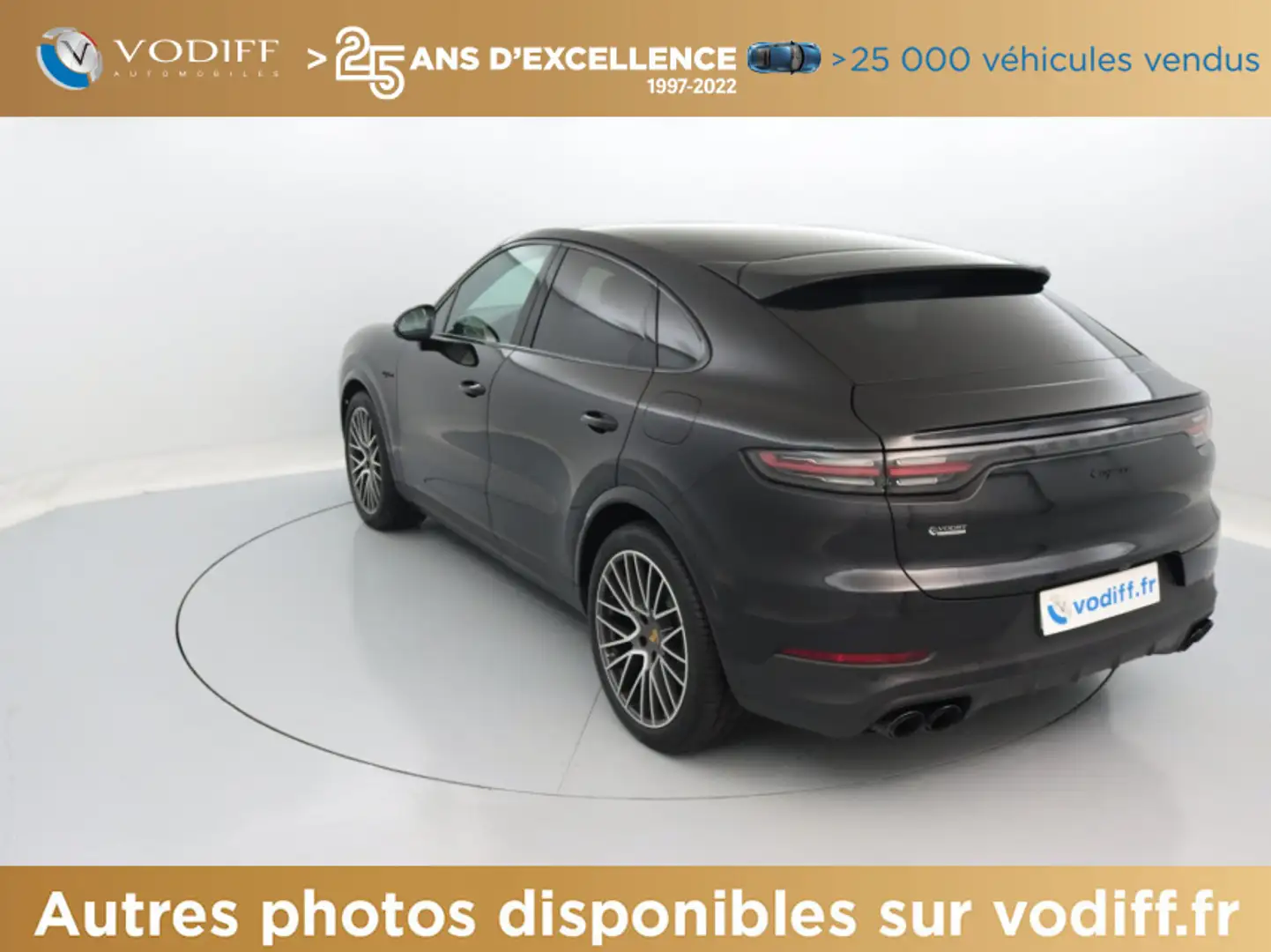 Porsche Cayenne E-HYBRID 462 CV TIPTRONIC S Schwarz - 2