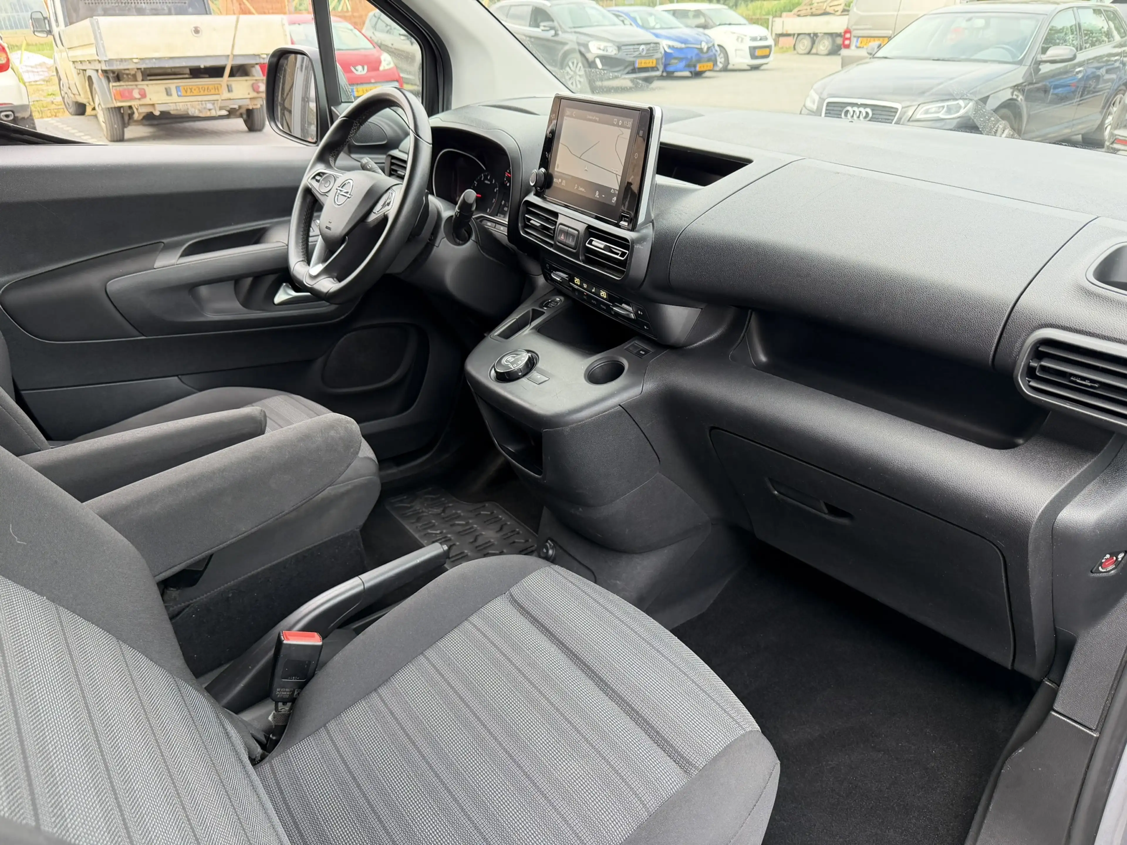 Opel Combo Tour 1.2 Turbo 360 Camera automaat — photo 11