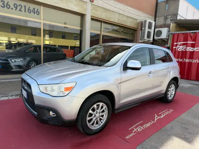 Mitsubishi ASX 1.8 DI-D 150 CV 4WD Invite ClearTec GRANDINATA