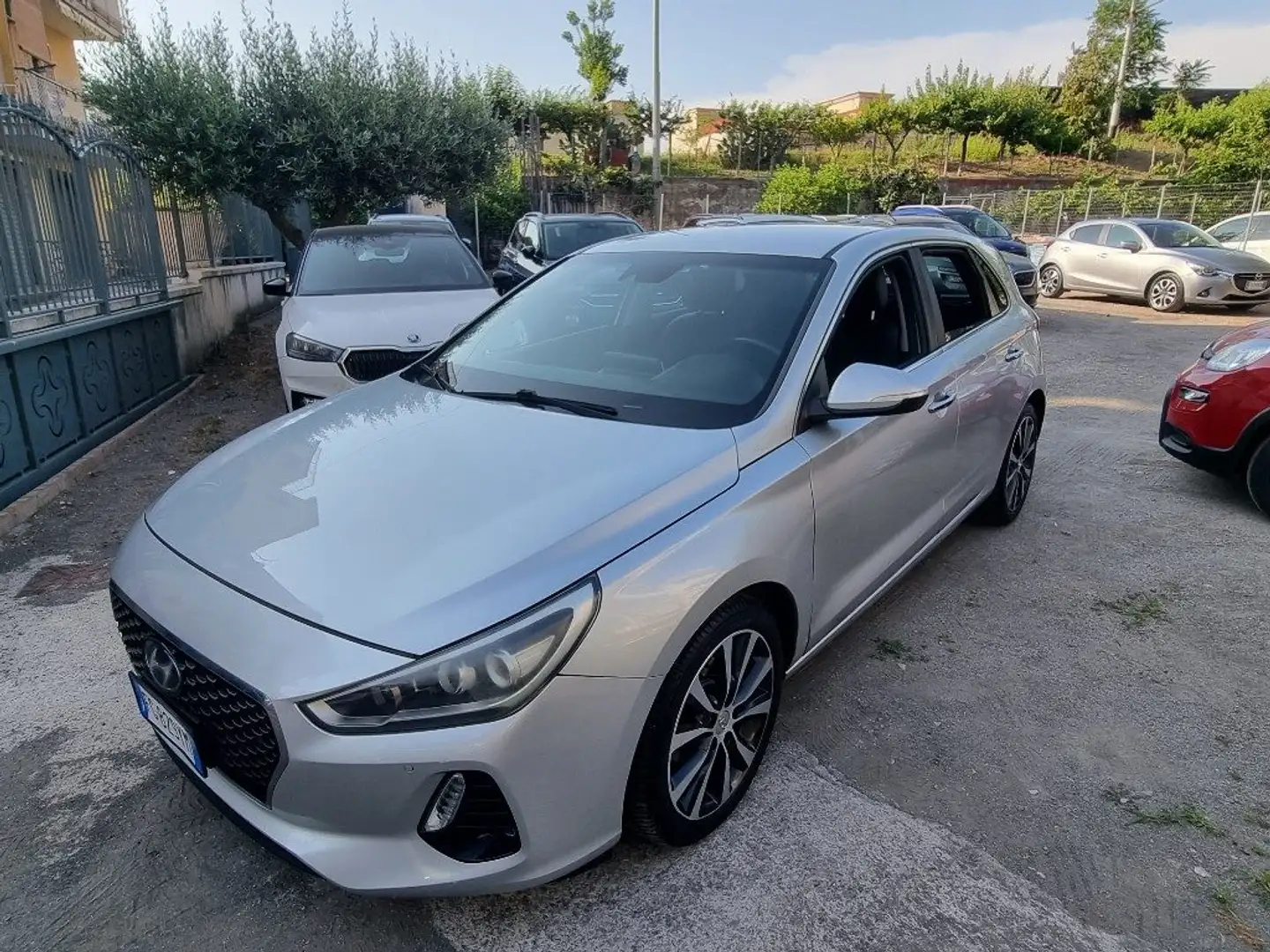 Hyundai i30 1.6 CRDi 110CV 5 porte Style Gris - 2