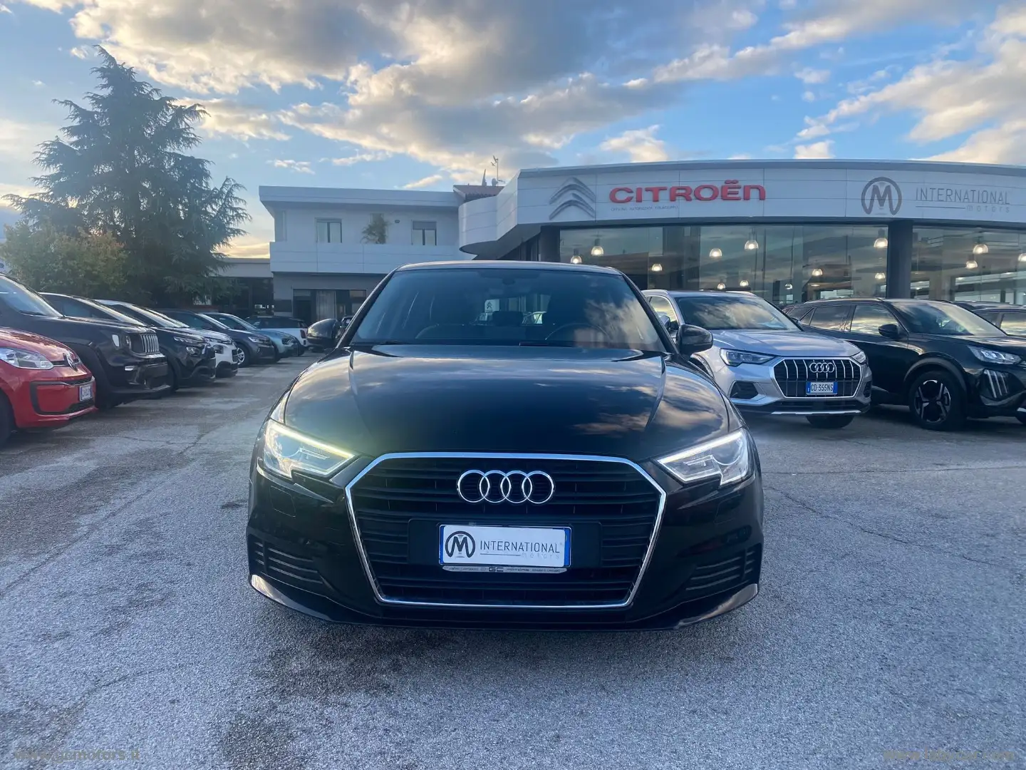 Audi A3 SPB 1.6 TDI 116CV S tronic Business Zwart - 2