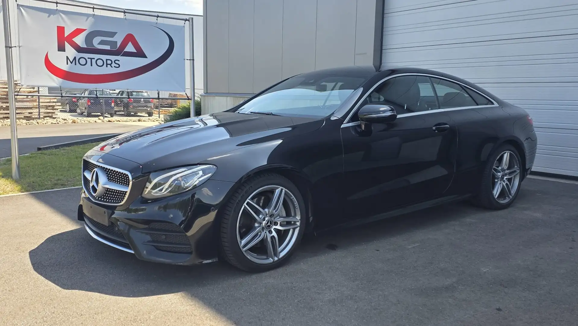 Mercedes-Benz E 220 Coupe 9G-TRONIC AMG Line Noir - 1